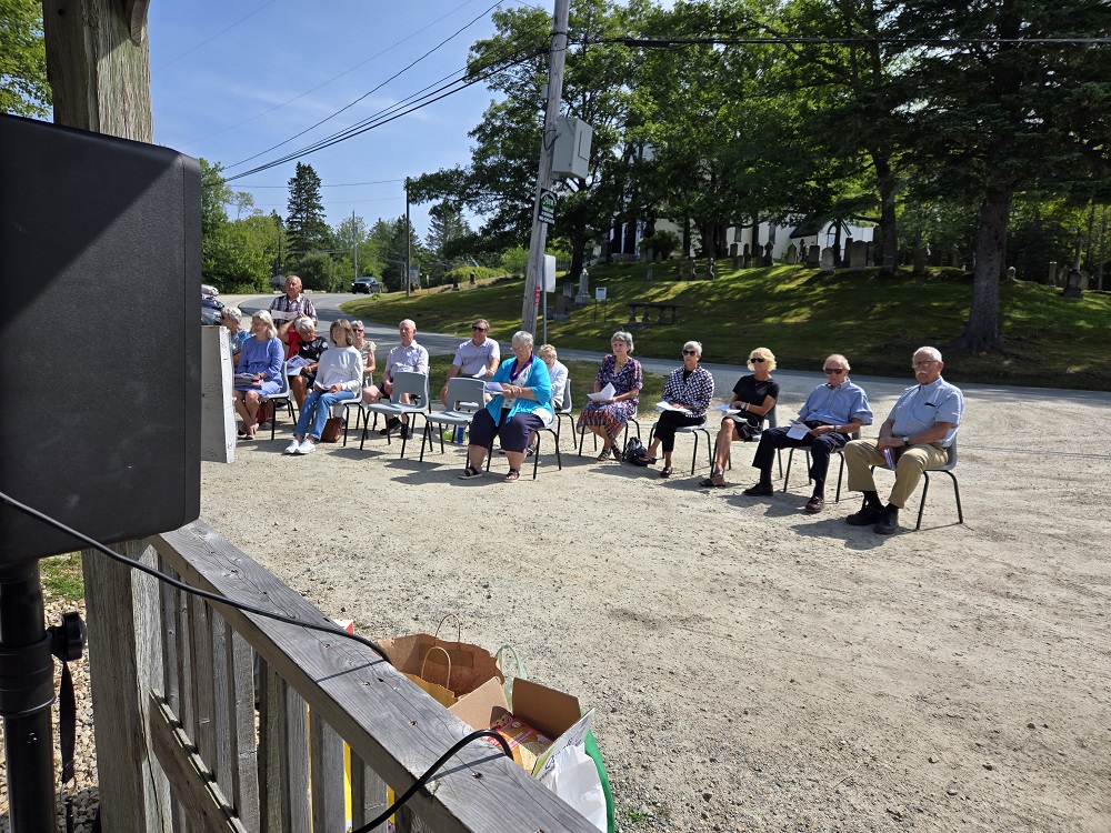 On Sunday, August 10th, a food bank drive in support of Hubbards and Area Food Bank was held in Bishop's Park.
